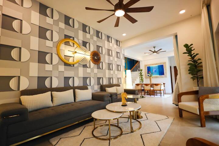 Living room image 5