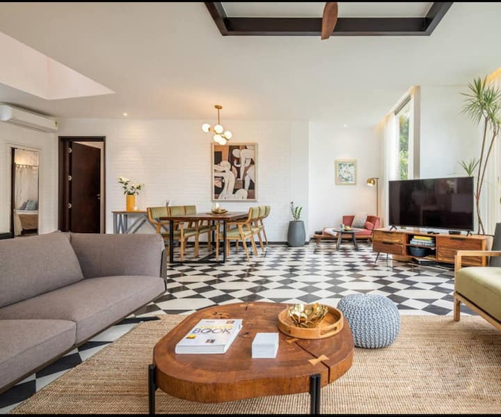 Living room image 4
