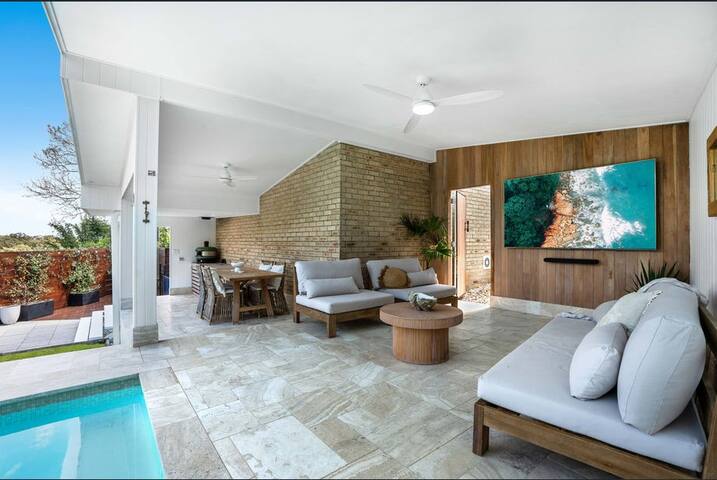 City-View Sanctuary with Tropical Poolside Retreat