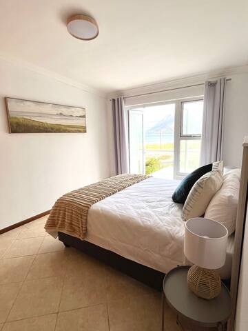 The Coastal Family Retreat gallery image 4