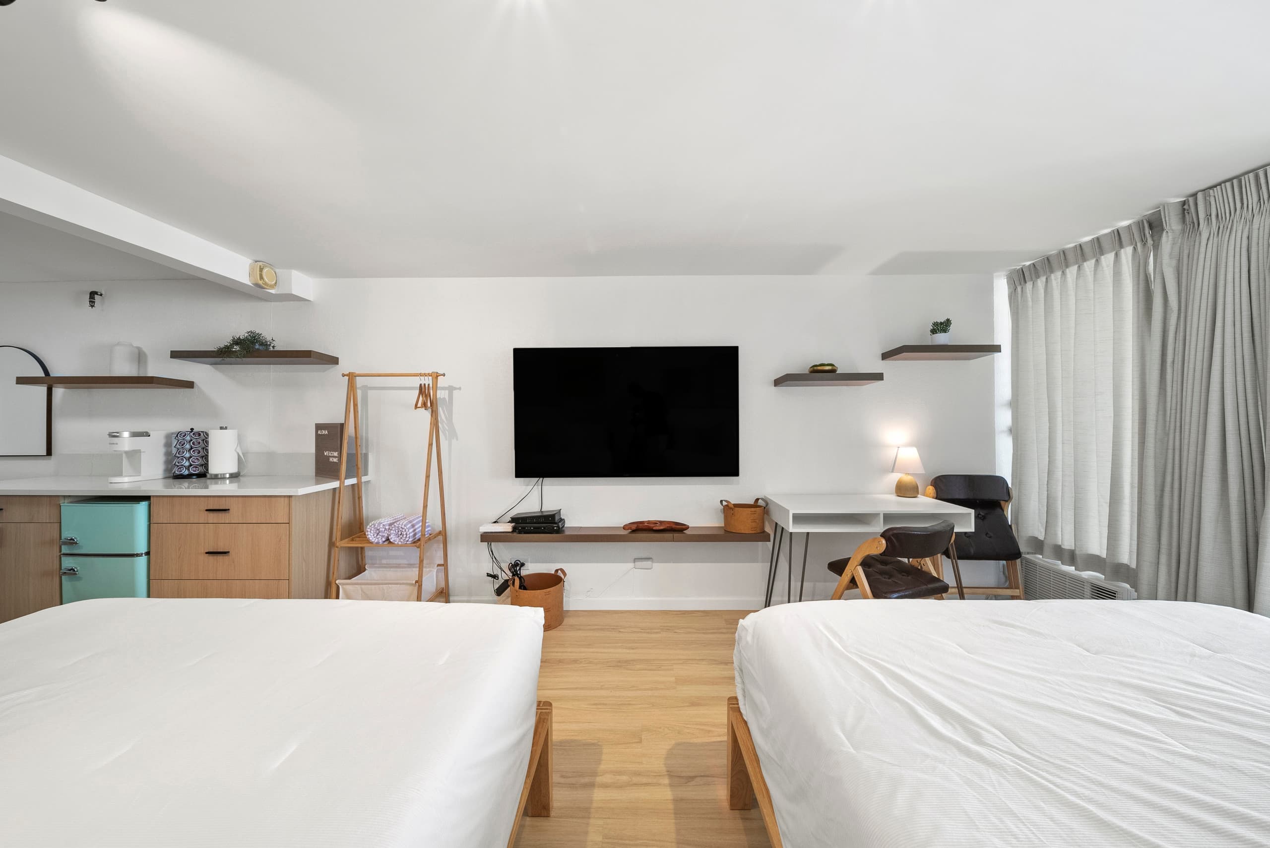Cozy Modern Studio Close to Waikiki Beach - Image 13