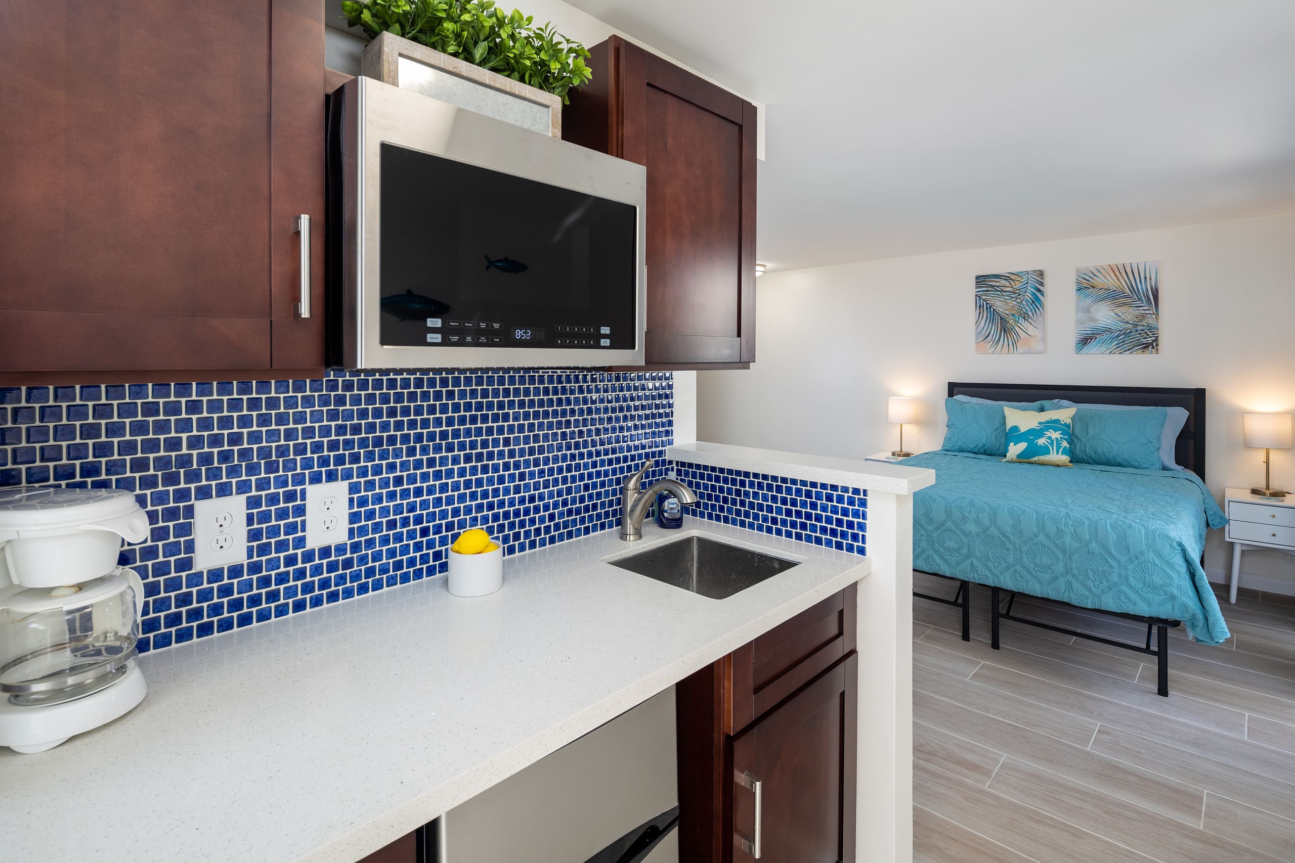 :503A Waikiki Beach Cove: - Image 3