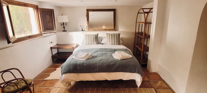 Cama tamaño king, habitación familiar (planta baja)