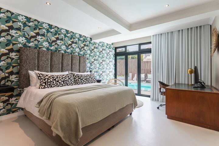 Ocean Vista Luxury Villa: 4-Bed | Pool & Views gallery image 5