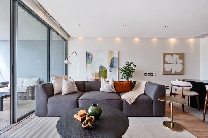 Stylish 2-Bed apartment in the heart of Cape Town gallery image 4