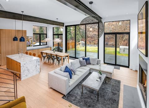 Modern Riverfront Home | Hot Tub & Scenic Views