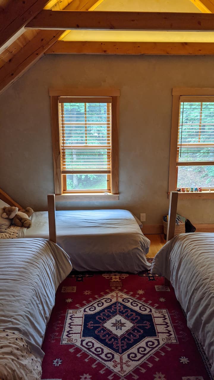 ห้องนอน #3 พร้อมเตียงแฝด 3 หลัง