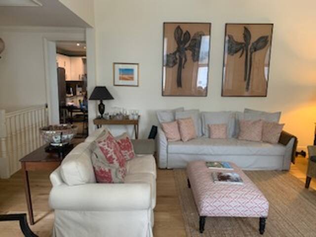 Stylish Townhouse, 2min to Hyde Park, Notting Hill gallery image 2