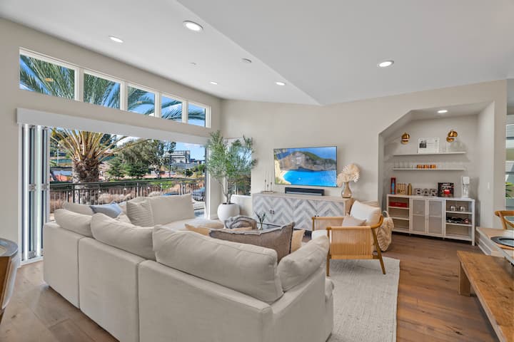 Dreamy Coastal Holiday Getaway - Encinitas, CA