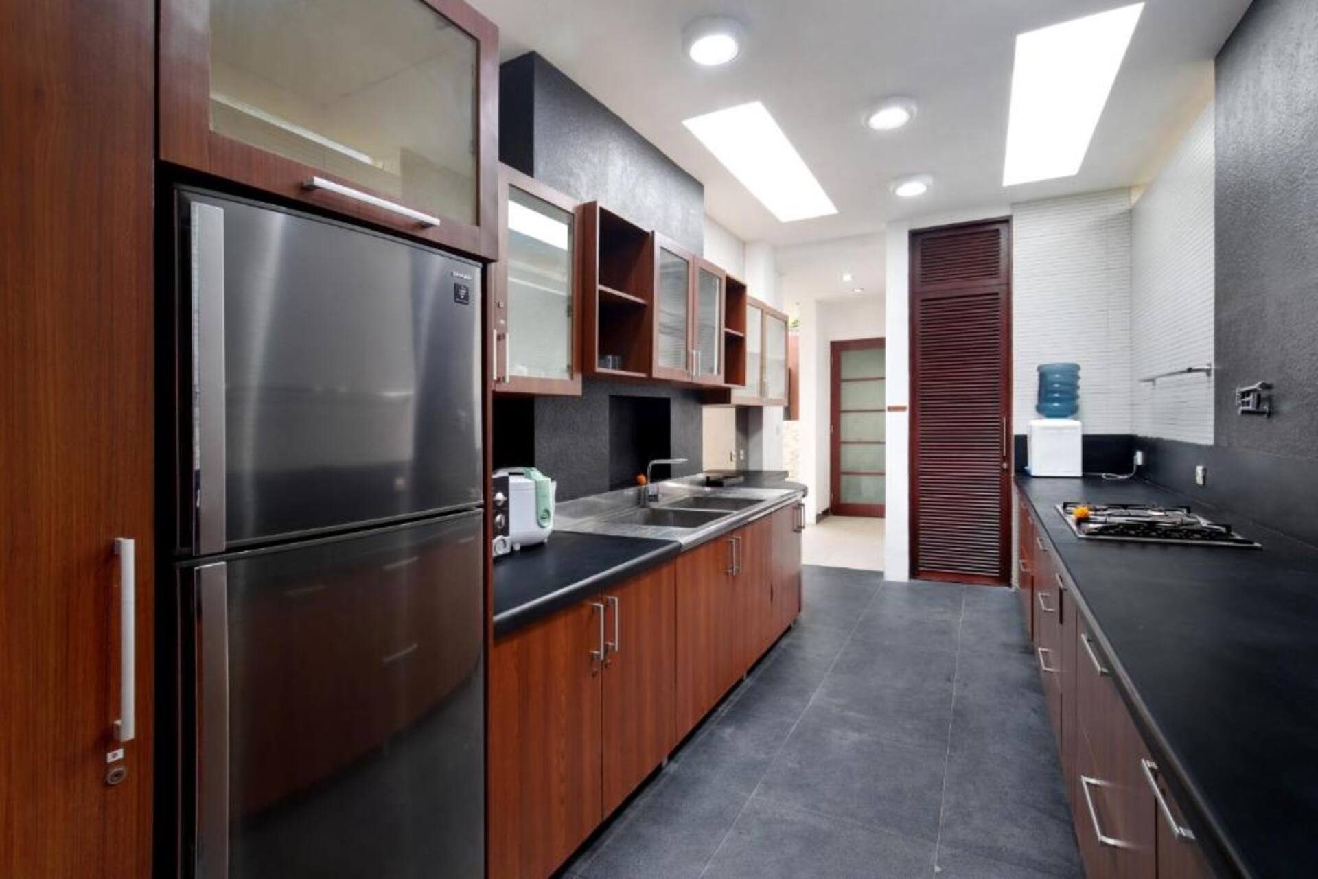 Luxurious Getaway Estate 5 Bedroom Private Villa in Canggu 2
