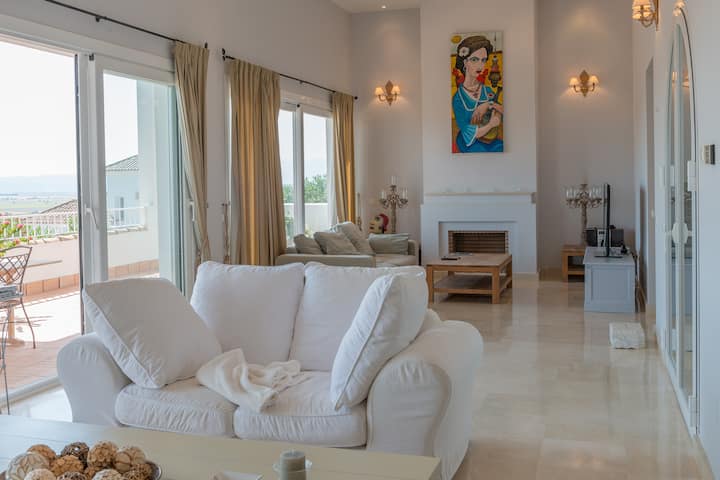 Villa ÍNdigo, Piscina Con Vistas Impresionantes - Benalup-Casas Viejas