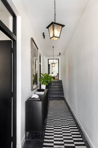 The Chiappini House – 3 br / 4 baths gallery image 5