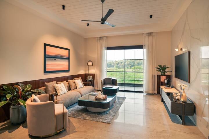 Living room image 3