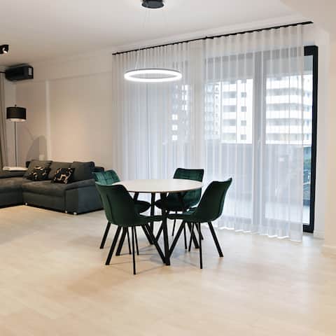 Via 5 | Exclusive Urban Retreat in Pipera