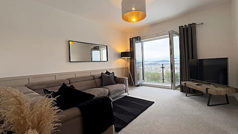 Top performing Airbnb: High-Ness View in Inverness South
