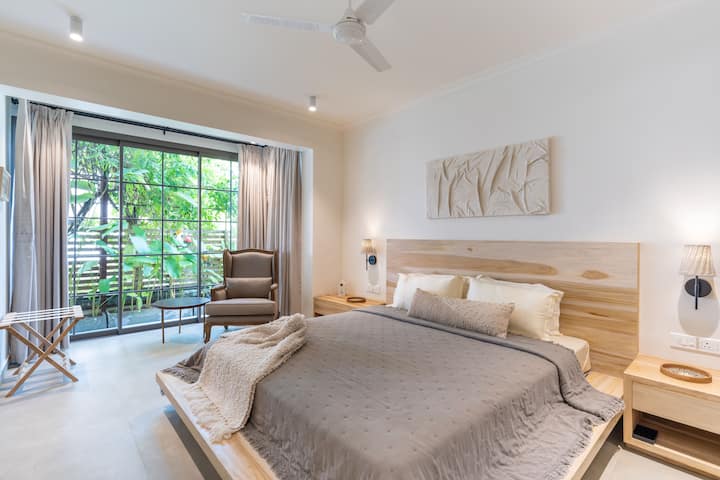 Bedroom 1 image 3