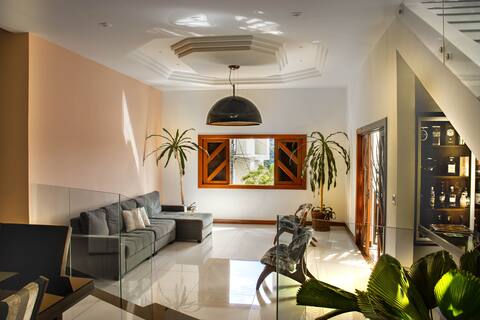 Luxury house with gourmet area.