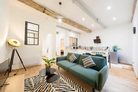 Annonce Airbnb populaire: The Lamartine moment à Mâcon
