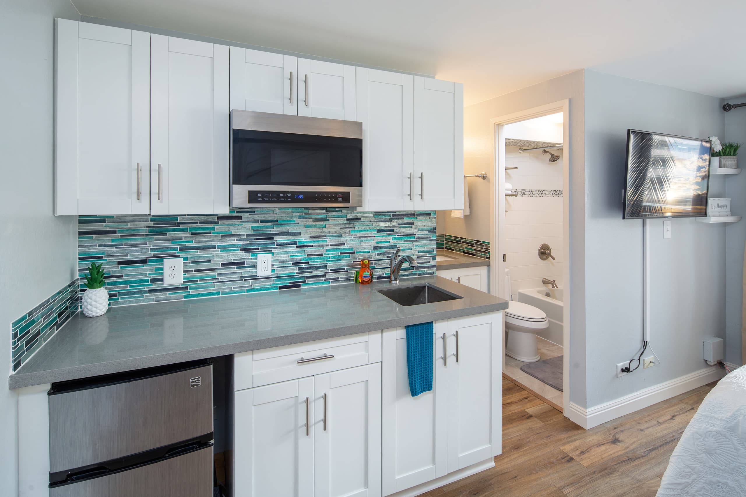 Condo in Honolulu · ★4.82 · 1 bedroom · 1 bed · 1 bath - Image 11