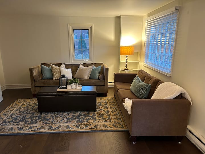 Charming Mill Pond Urban Cottage - Vaughan