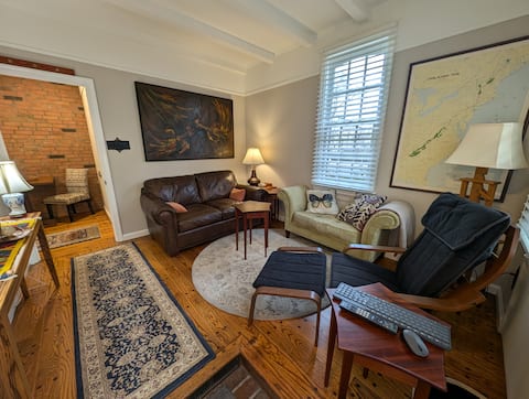 Comfortable Old Dentist Office - No Cleaning Fee