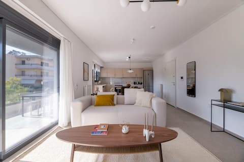 Prestigious 3BR Apartment in Marousi