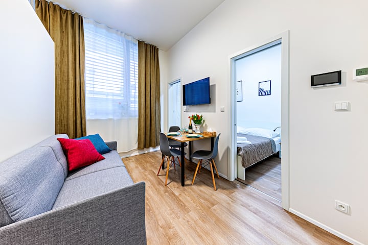 Urban 1-bedroom Apartment By Andel Metro - Prague