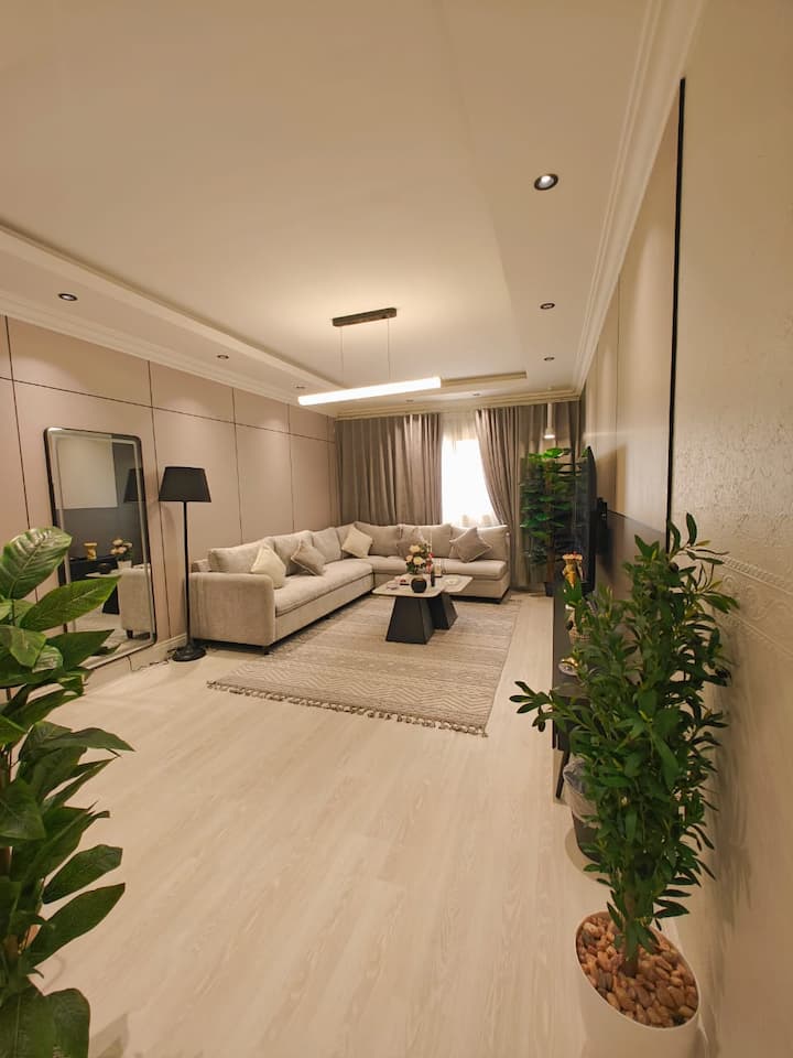 شقة راقية مع موقف خاص في وسط الخبر Taj Flat 4 - 담맘