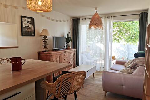 Propriété Airbnb réussie: 2 bedroom apartment with garden near the beach à Saint Jean De Monts