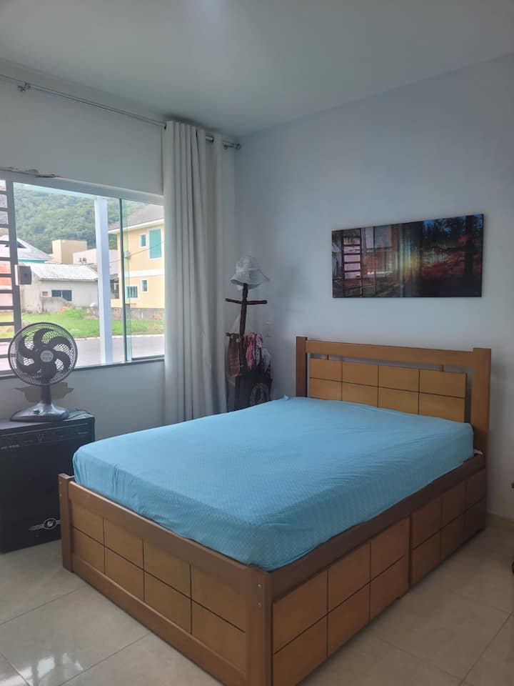 საძინებელი 4