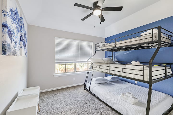 Bedroom 4 (2nd floor)