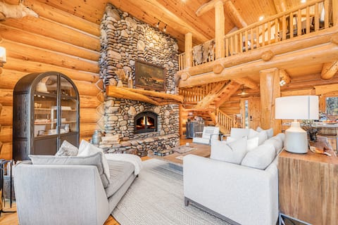 South Fork Retreat. Private Luxury Log Cabin w/AC