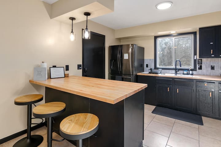 Zen Den Oasis: Retreat in Nature gallery image 3