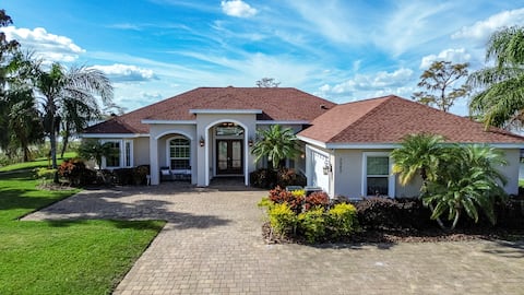 Expansive Lakeside Living on a Sunset Cove