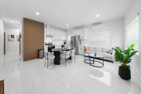 24New Build 3B3B DTLA Garage Universal Disneyland