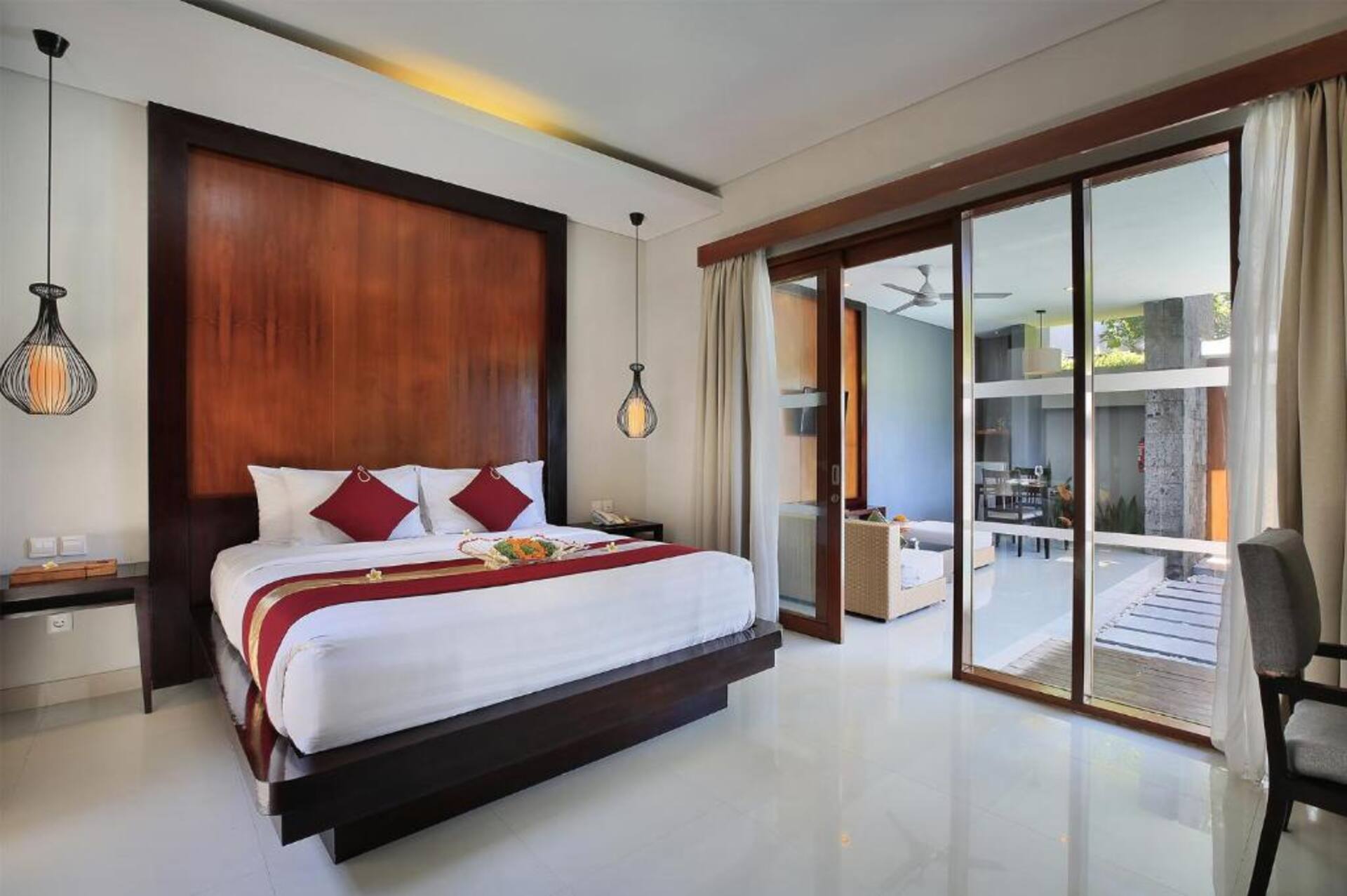 Intimate Heart-Of-Town 1 Bedroom Private Villa in Seminyak 2