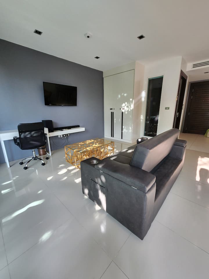 Grand Duplex 2 Chambres à
The Award Patong - Patong Beach