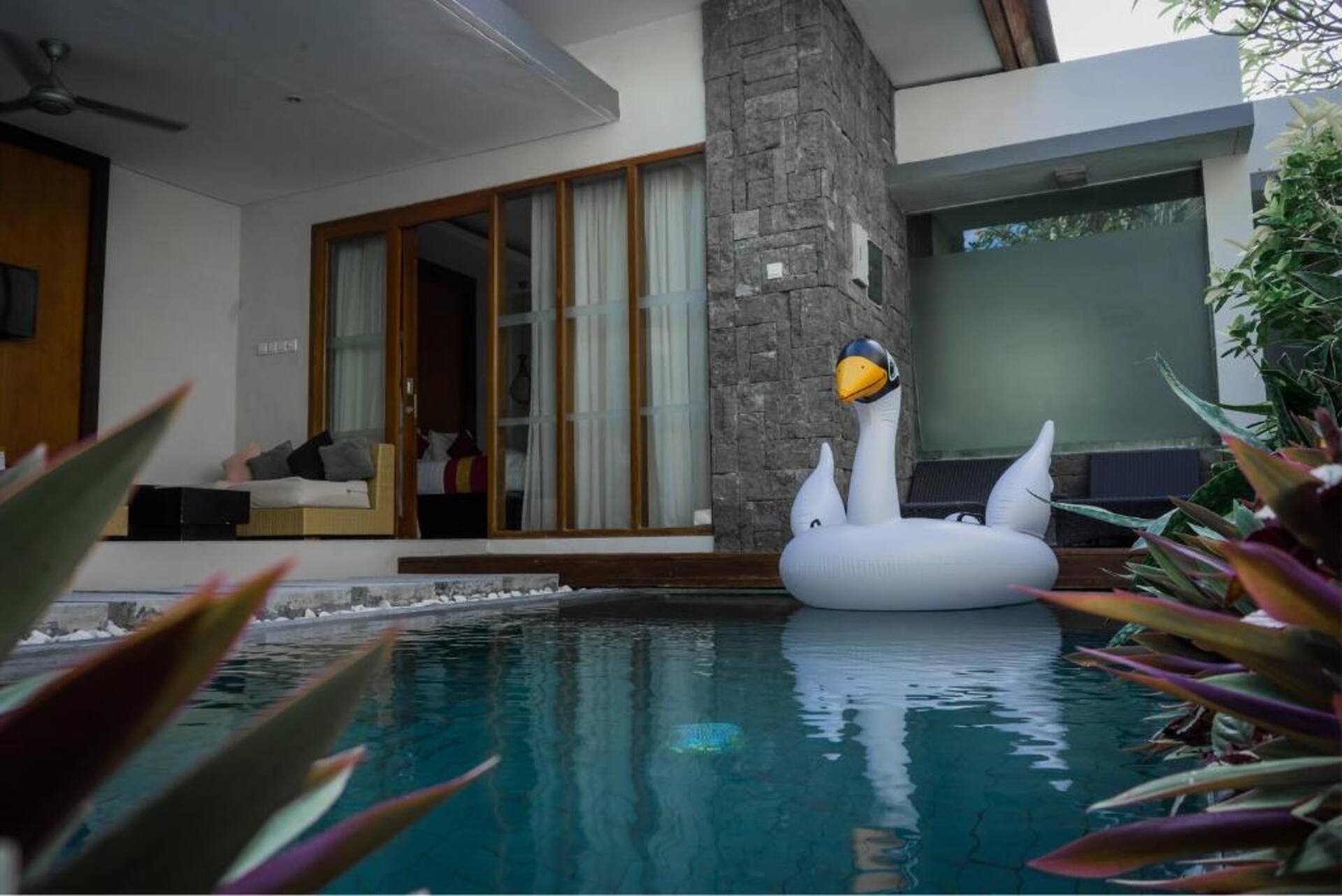 Romantic Honeymoon Nest 1 Bedroom Private Villa in Seminyak 3