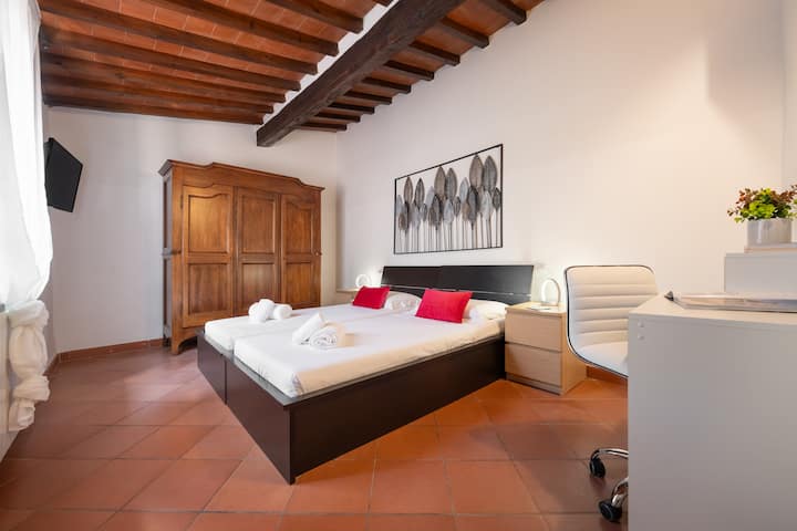 Keys Of Italy -Senese38-2bedrs Apt By Porta Romana - Florence