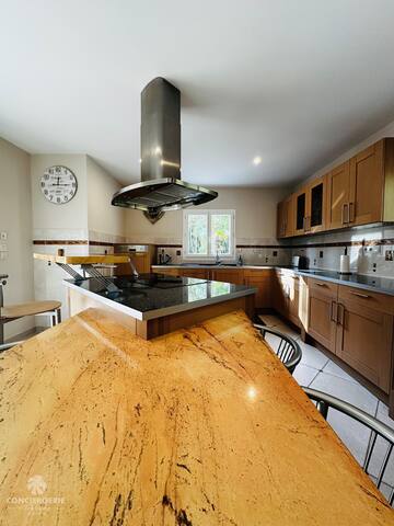 Conciergerie privée managed Airbnb listing 1