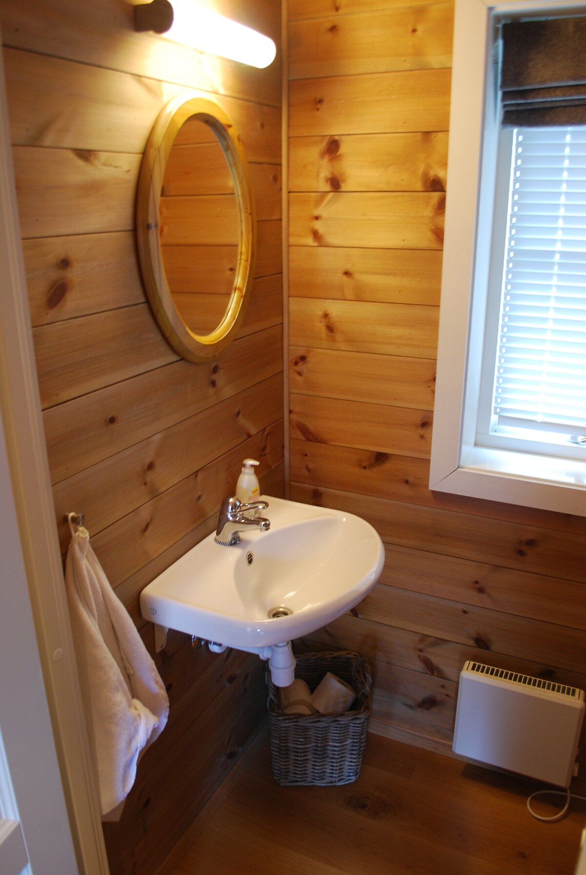 picture 1