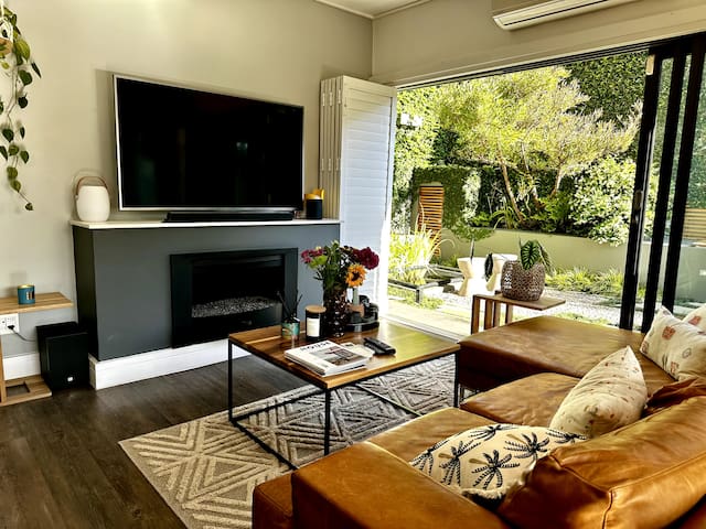 Tranquil Escape in the City with Pool and Garden.