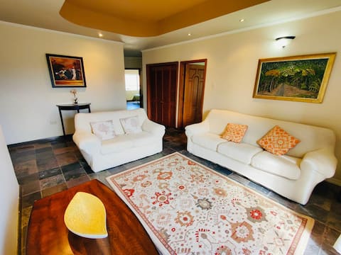 Penthouse Retreat with Free Parking