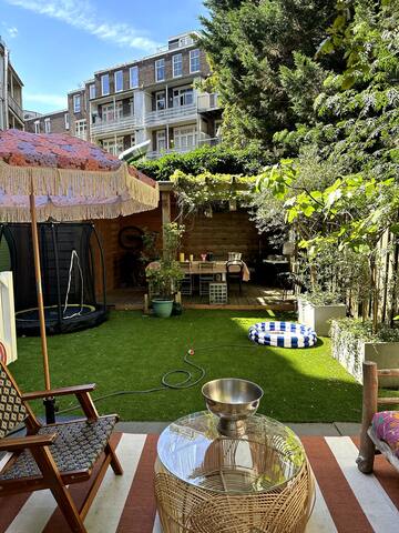 Luxurious 2 floor apartment with big city garden gallery image 3