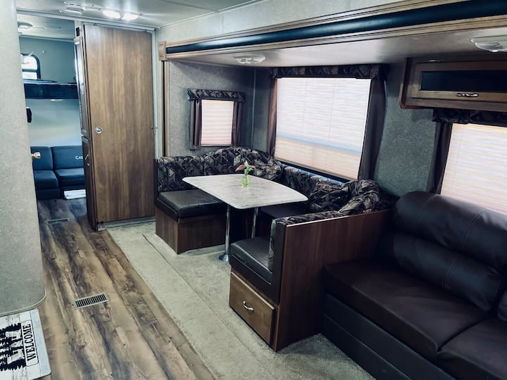 We Deliver! 2016 Coachman Catalina Legacy - Myrtle Beach, SC