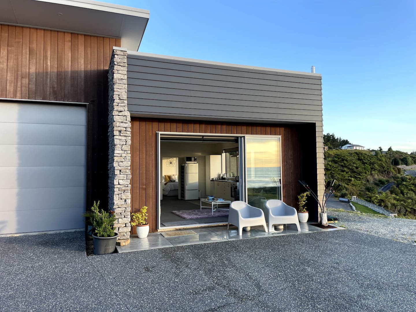 Hilltop Guesthouse In Greymouth 4