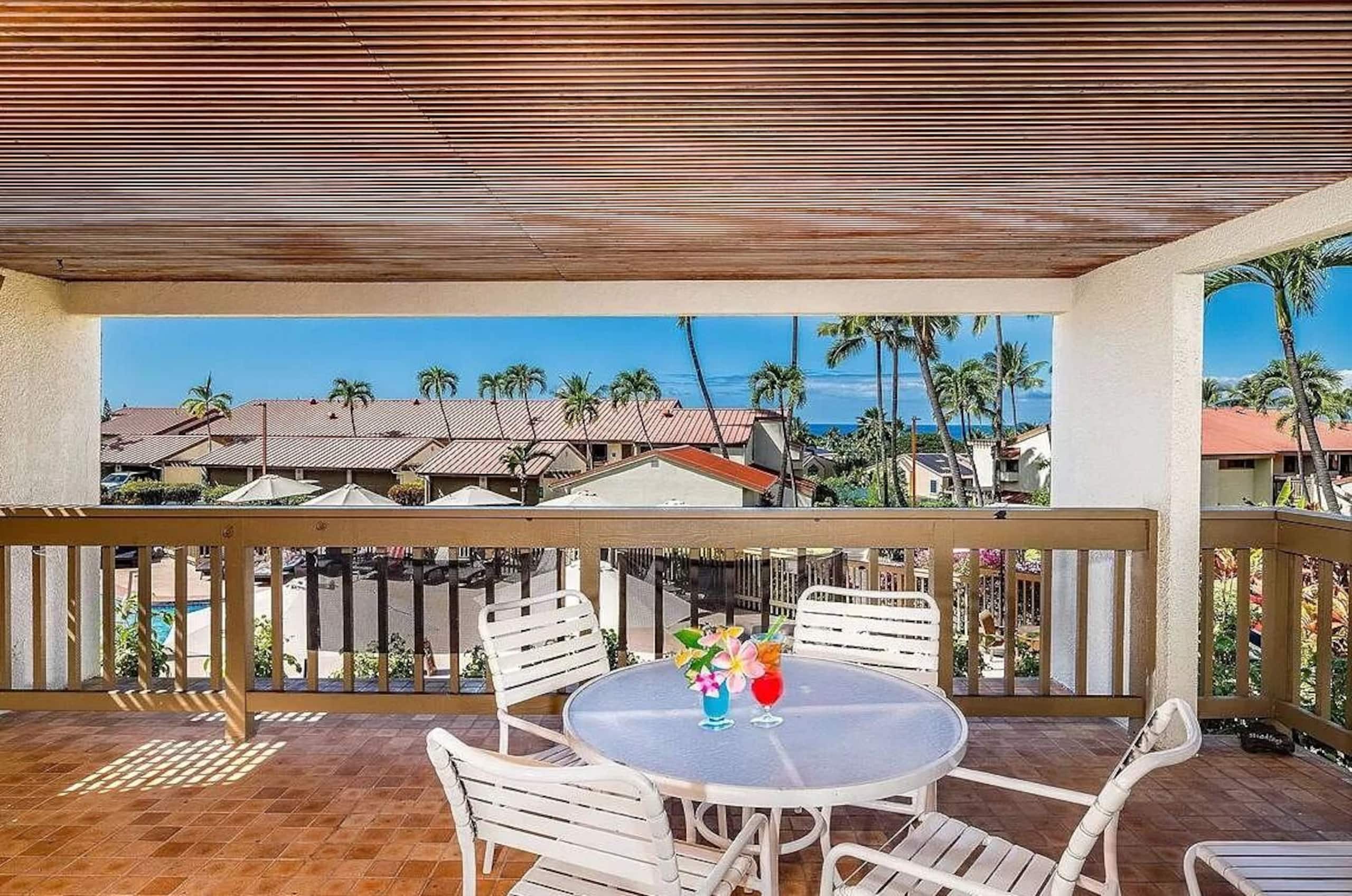 Spacious Condo w/ Ocean Views - Photo 5