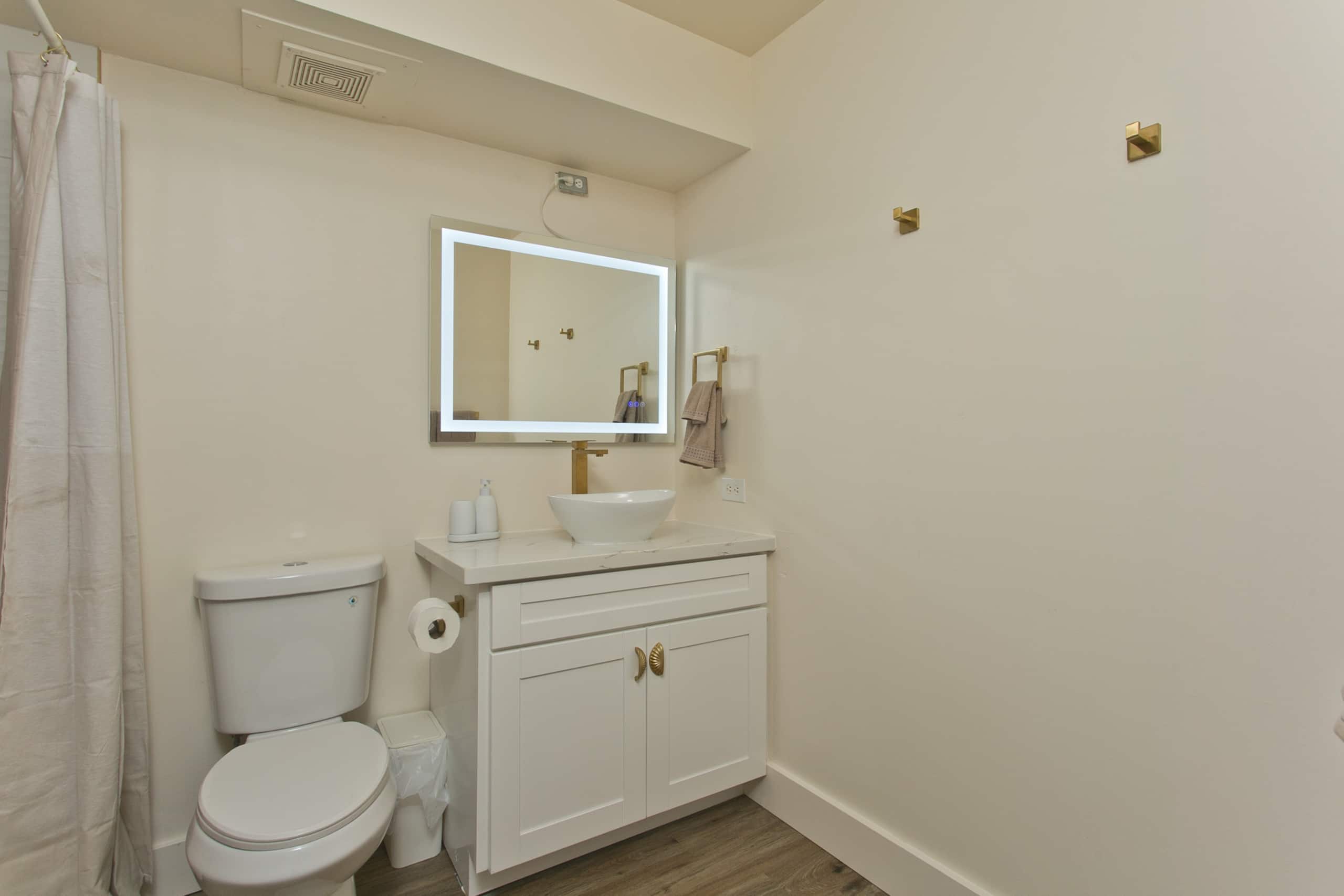 New 3 bed 2 Bath Luxury Boho Dream W Parking - Image 20