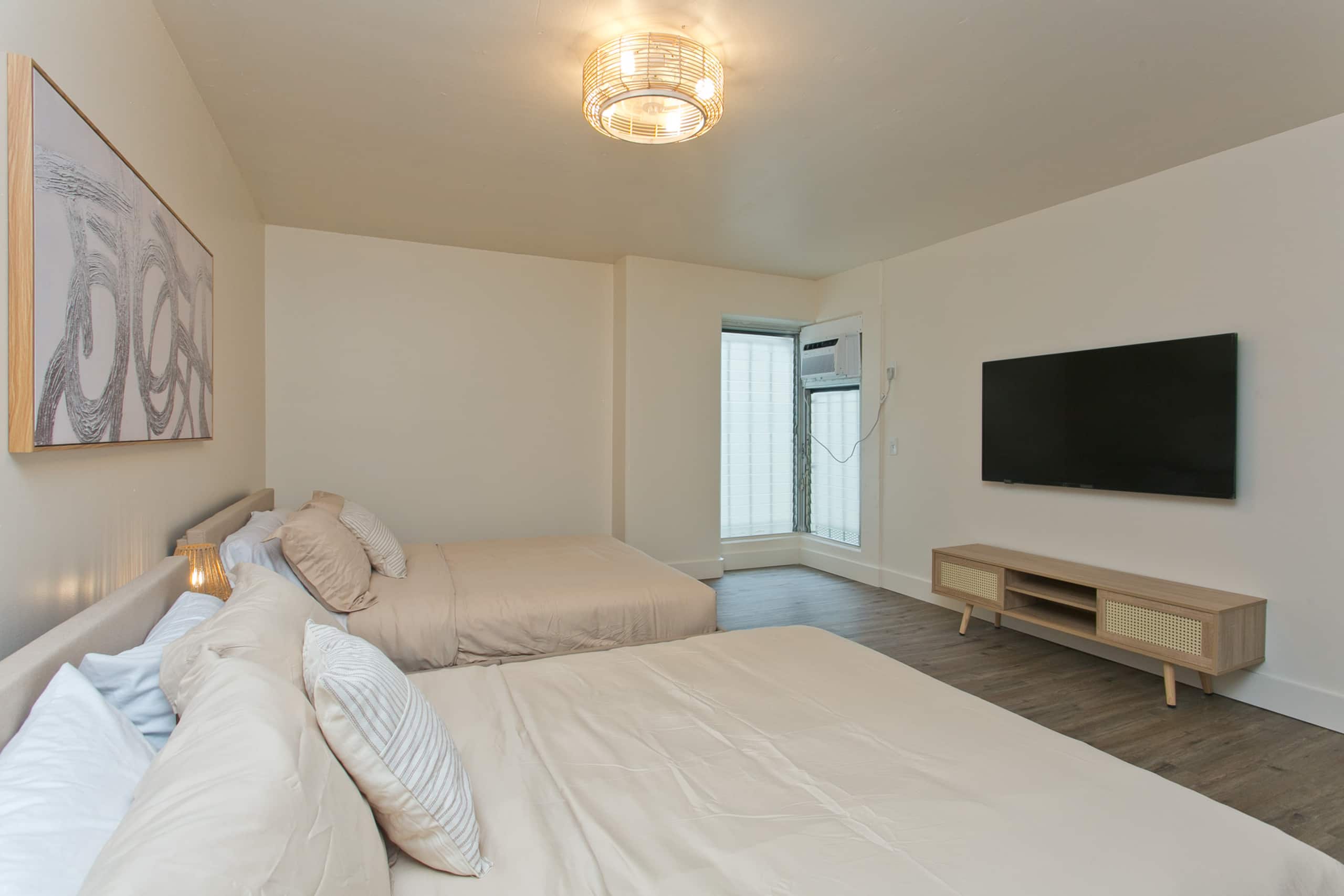 New 3 bed 2 Bath Luxury Boho Dream W Parking - Image 15