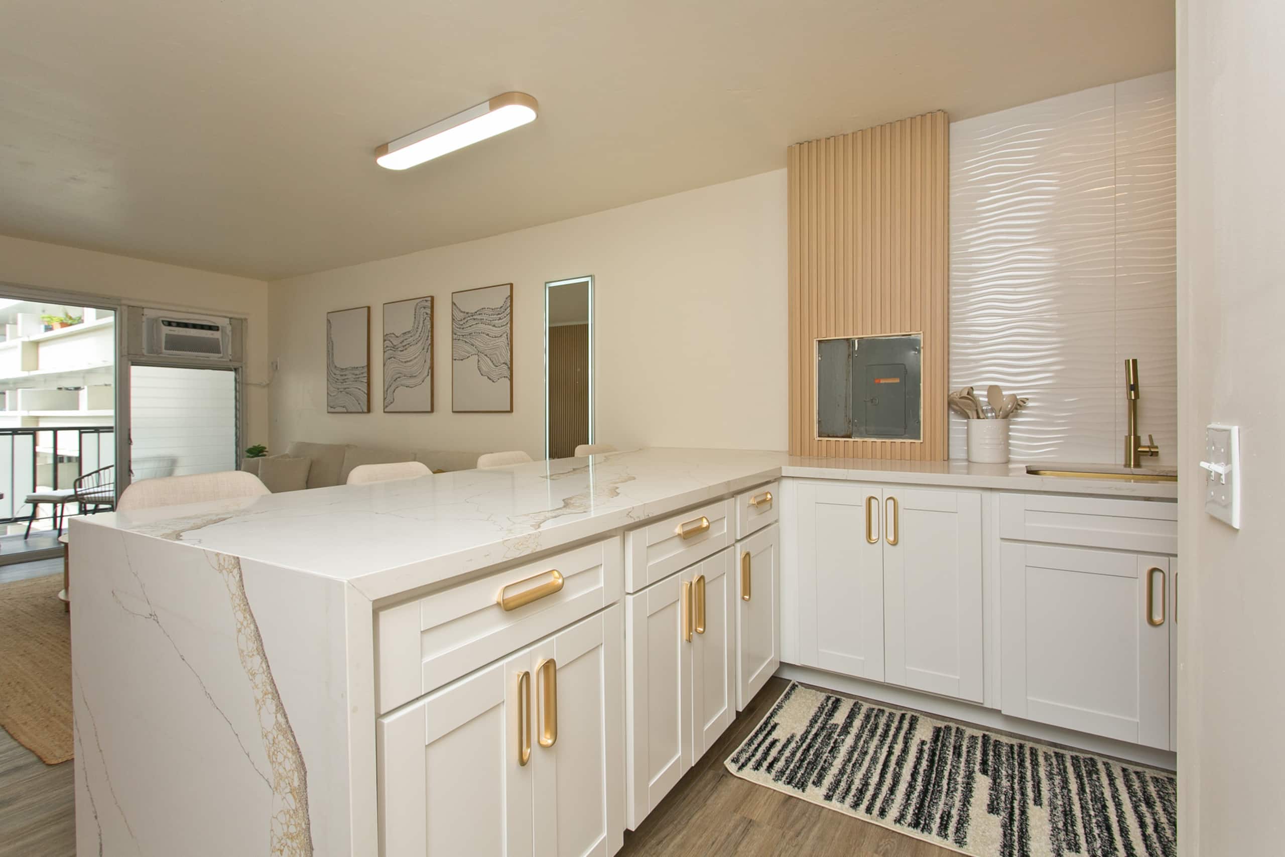 New 3 bed 2 Bath Luxury Boho Dream W Parking - Image 10